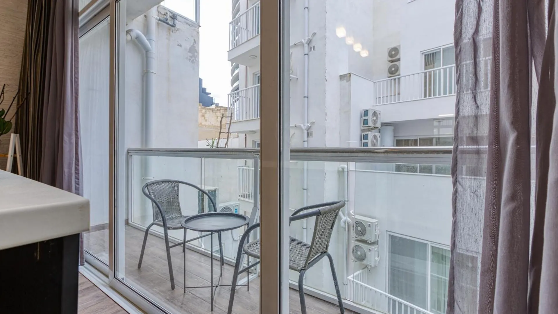 Apartmán Stylish 1Bedroom Studio In The Heart Of St Julians 303 Saint Julian's